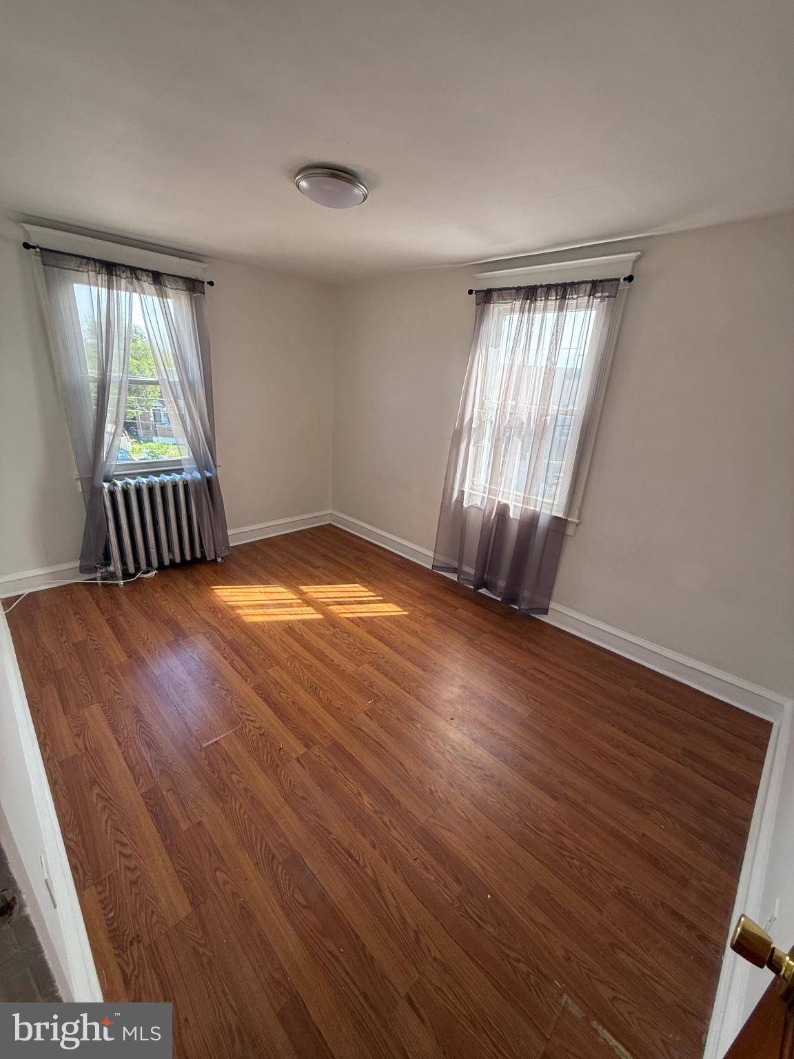 261 Long Lane Upper Darby, PA 19082 - Photo 9 of 17 Gallery Image 9