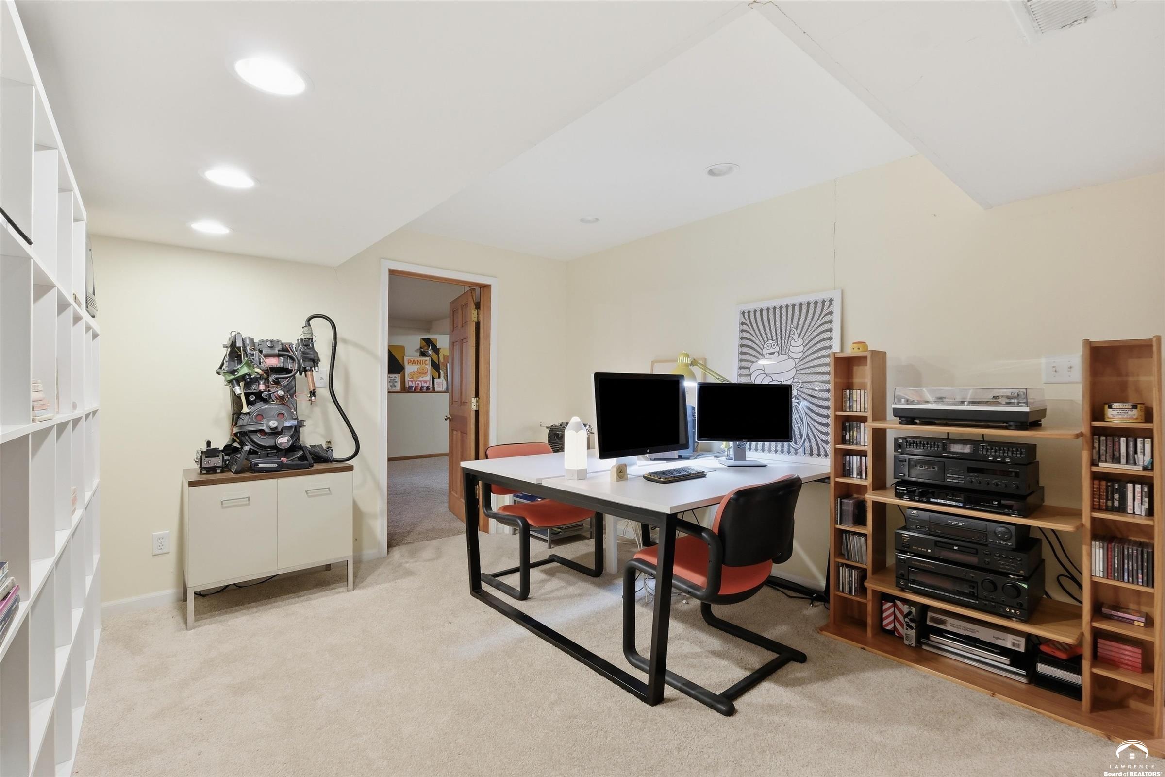 3301 Riverview Road Lawrence, KS 66049 - Photo 45 of 63