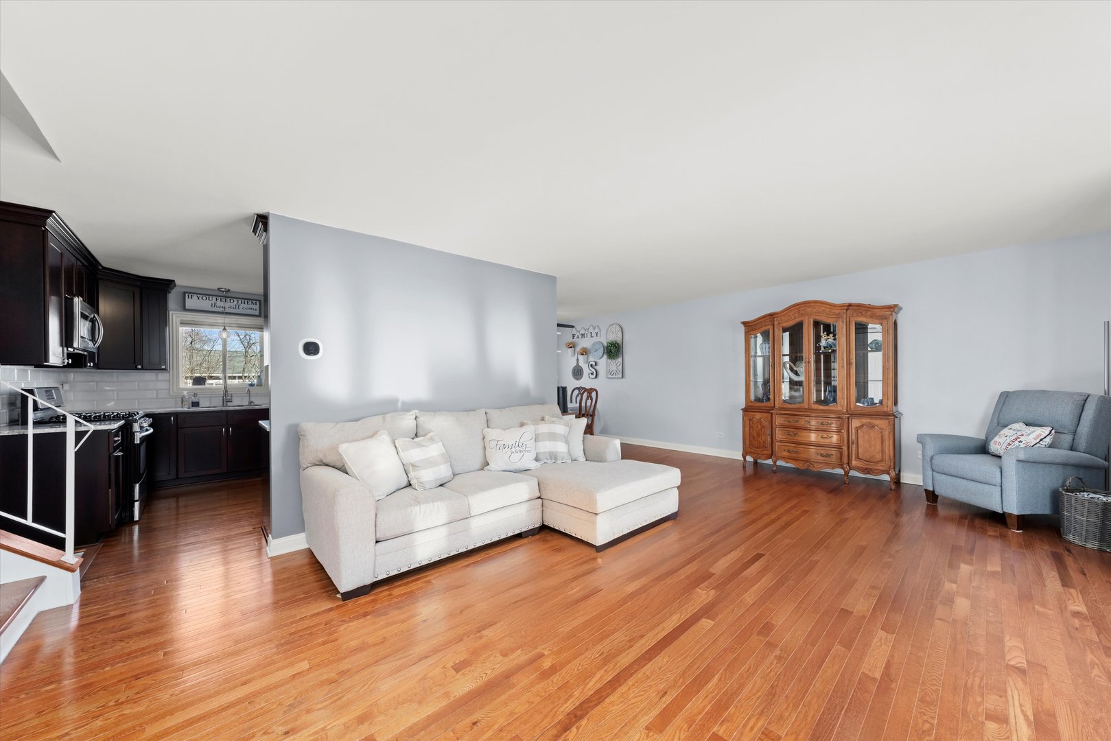 5154 Coulter Road Oak Forest, IL 60452 - Photo 8 of 40 Gallery Image 8
