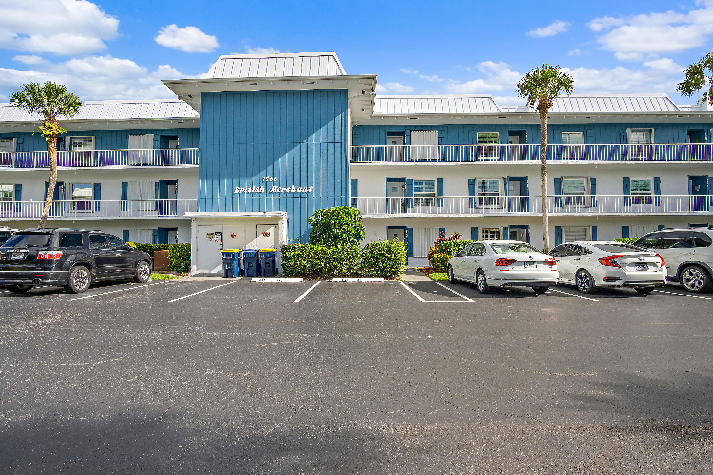 1866 Southwest Palm City Road, Unit 206 Stuart, FL 34994 - Photo 3 of 39 2