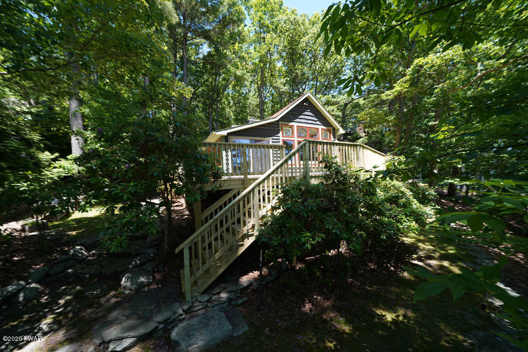 81 Boulder Point Road Lakeville, PA 18438 - Photo 1 of 7