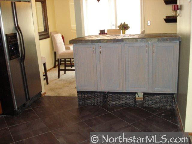 1625 Upper Afton Road, Unit B St. Paul, MN 55106 - Photo 3 of 10 Gallery Image 3