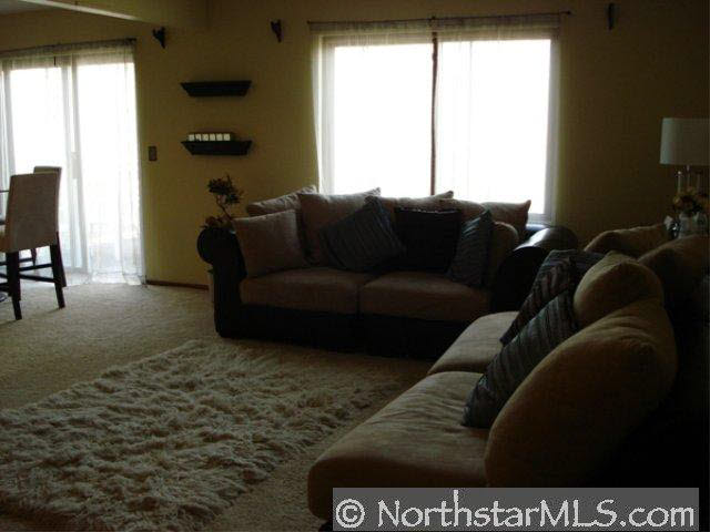 1625 Upper Afton Road, Unit B St. Paul, MN 55106 - Photo 6 of 10 Gallery Image 6