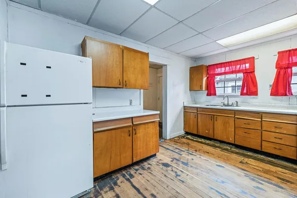 $314,500 | 3153 East Kerckhoff Avenue, Fresno, CA 93702