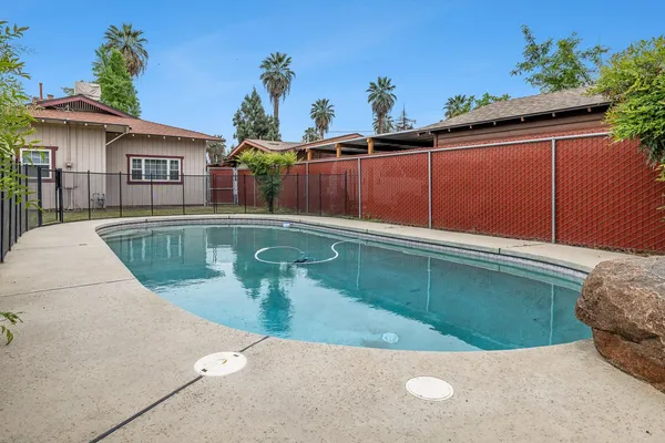 $314,500 | 3153 East Kerckhoff Avenue, Fresno, CA 93702