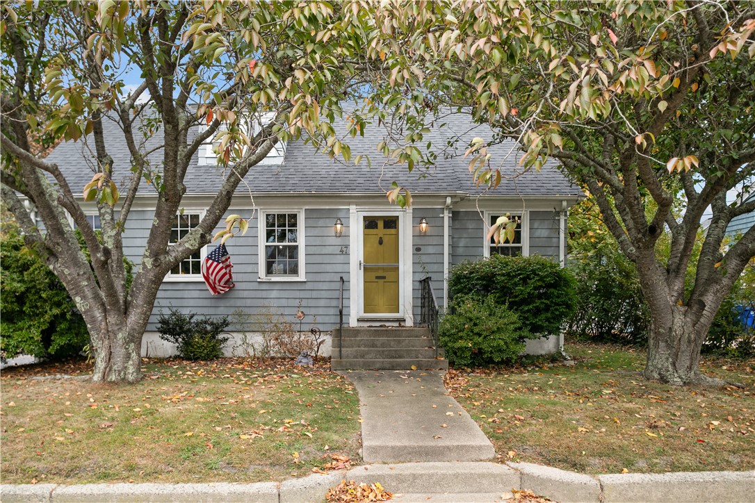 47 Admiral Kalbfus Road Newport, RI 02840 - Photo 1 of 41
