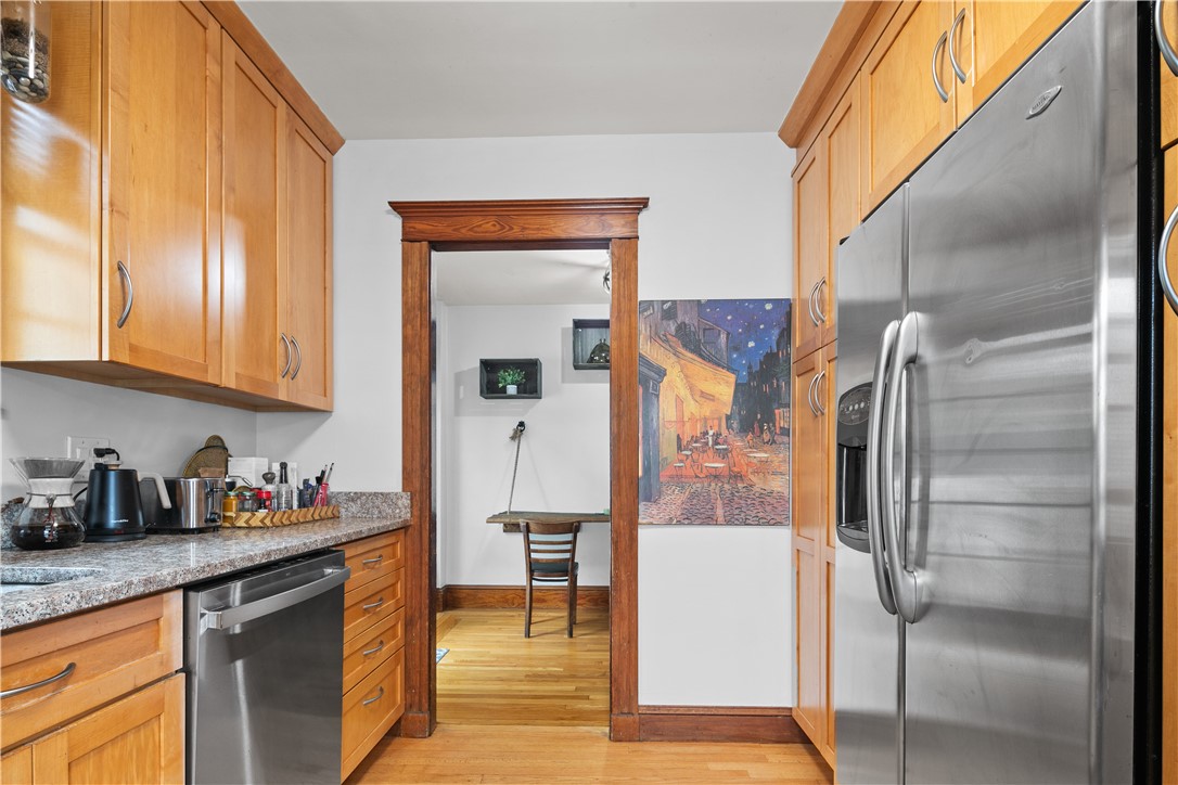 47 Admiral Kalbfus Road Newport, RI 02840 - Photo 3 of 41