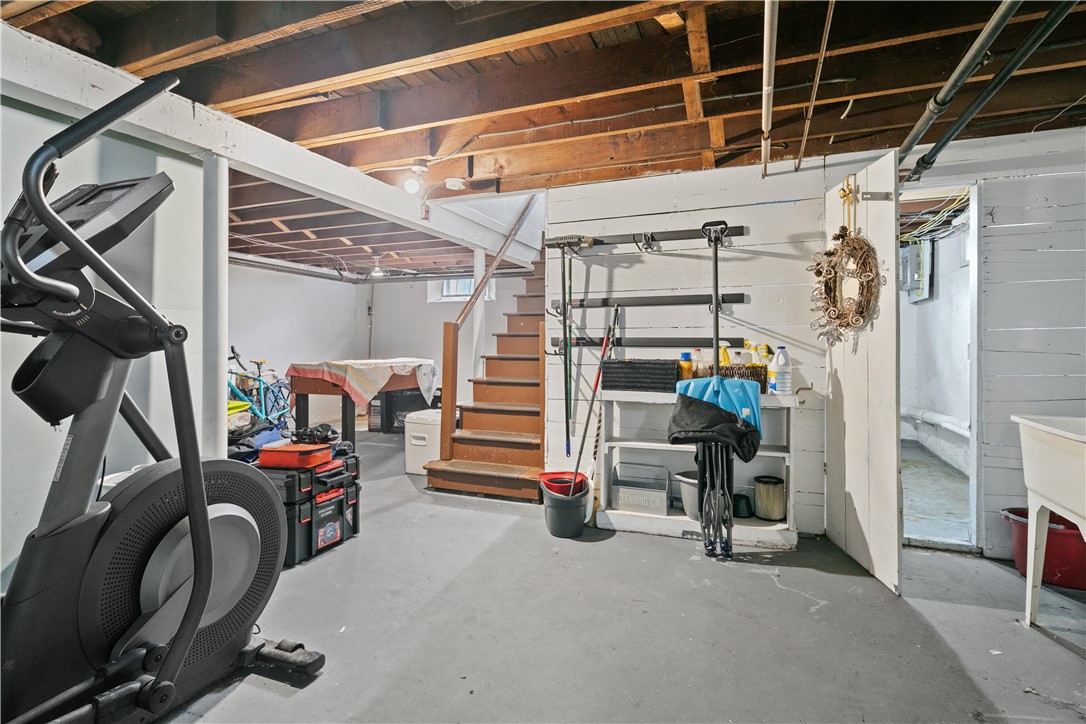 47 Admiral Kalbfus Road Newport, RI 02840 - Photo 32 of 41