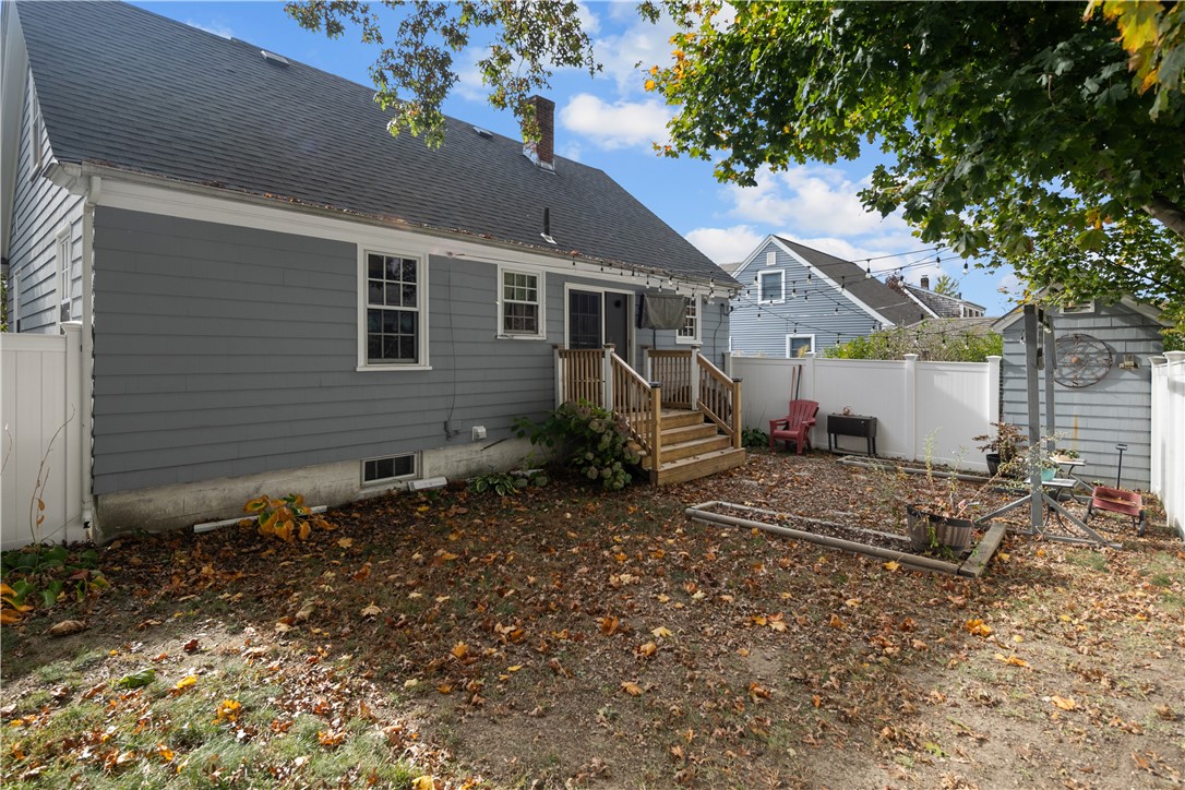 47 Admiral Kalbfus Road Newport, RI 02840 - Photo 35 of 41