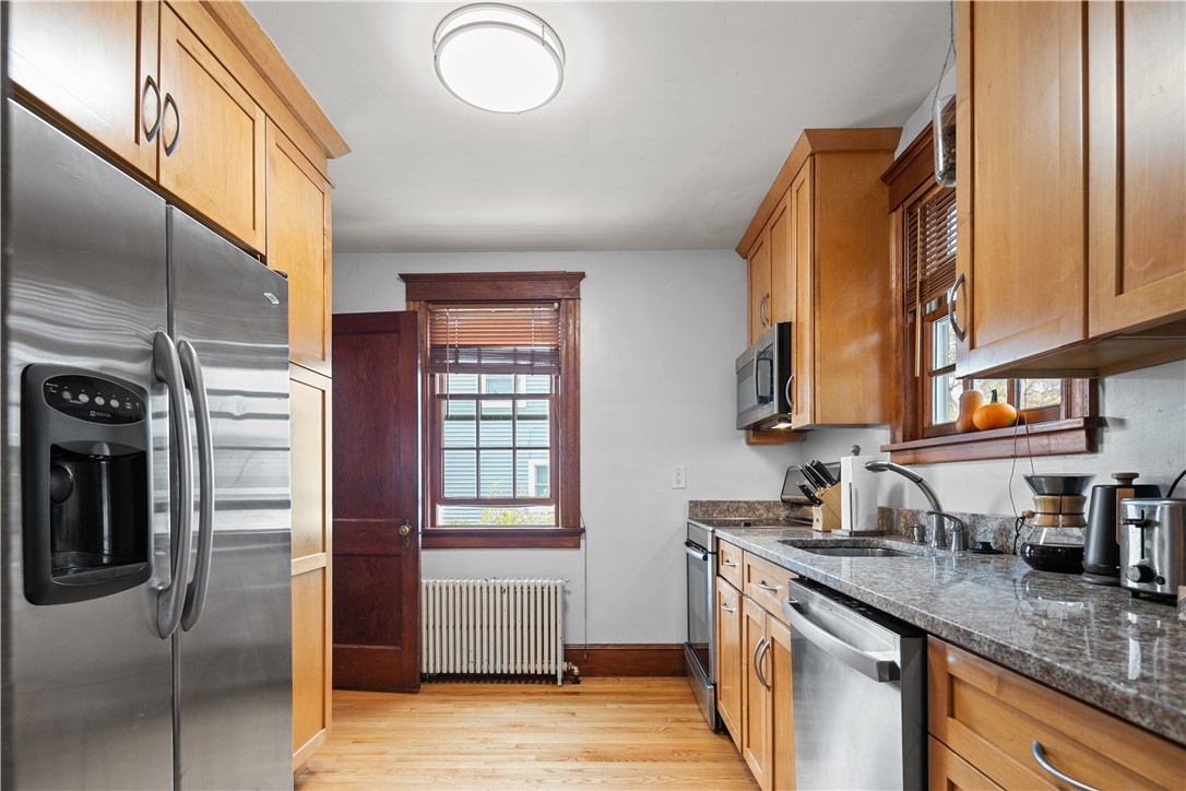 47 Admiral Kalbfus Road Newport, RI 02840 - Photo 6 of 41