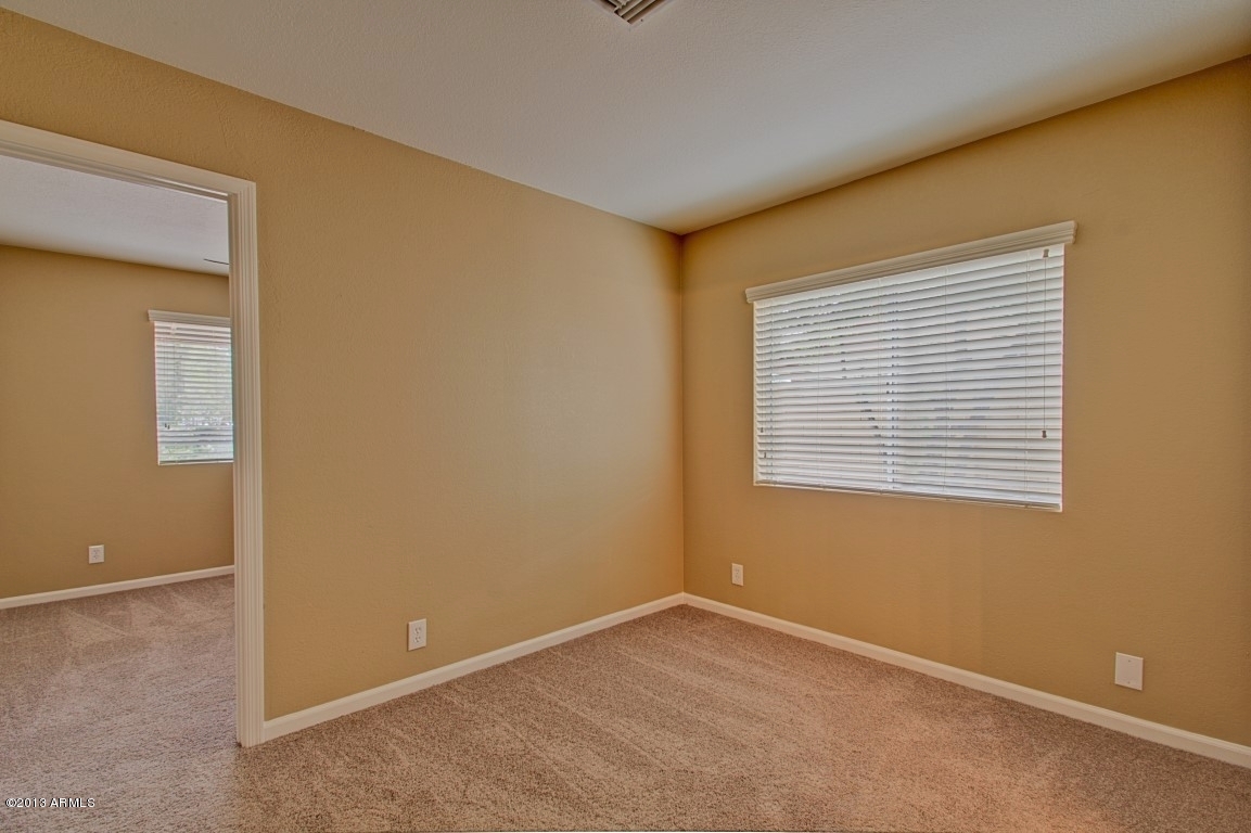 230 East Silver Creek Road Gilbert, AZ 85296 - Photo 21 of 47 Silver Creek (21)
