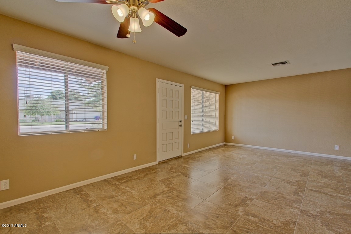 230 East Silver Creek Road Gilbert, AZ 85296 - Photo 6 of 47 Silver Creek (6)