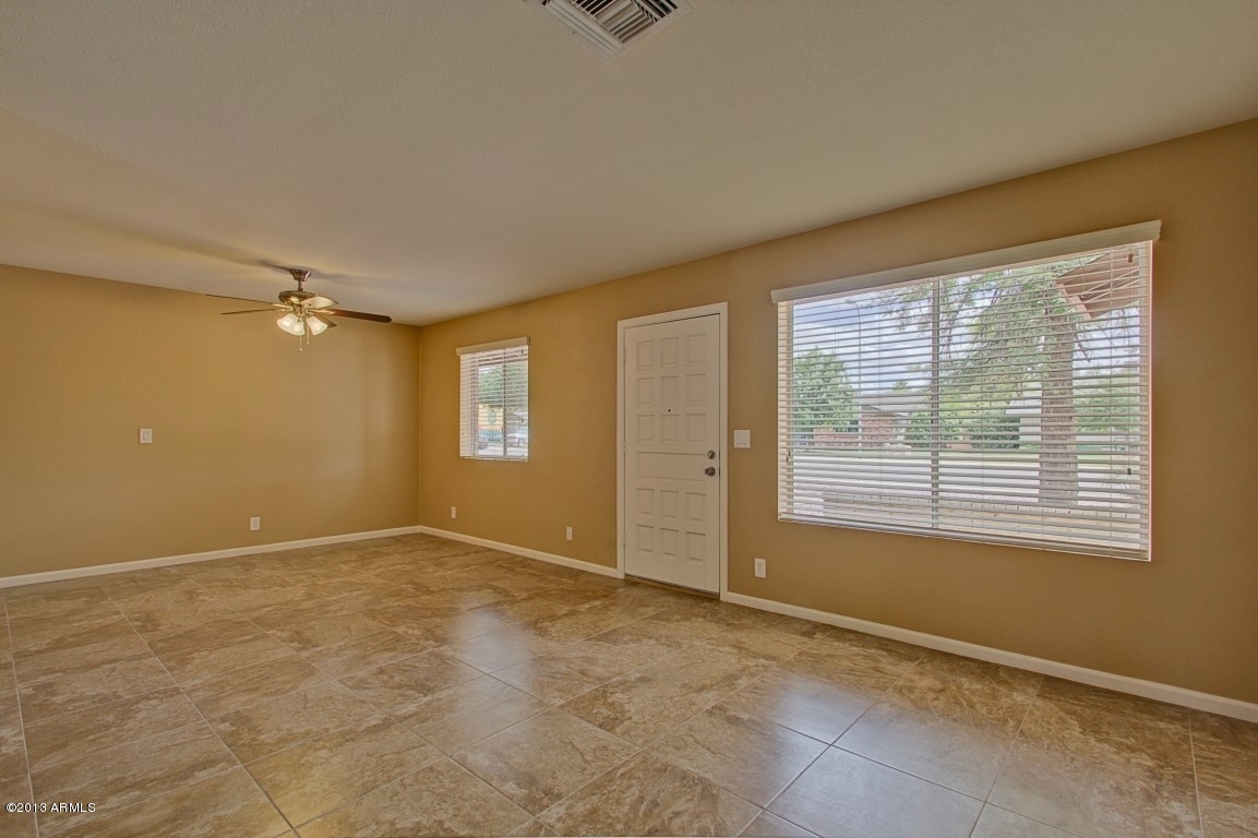 230 East Silver Creek Road Gilbert, AZ 85296 - Photo 7 of 47 Silver Creek (7)