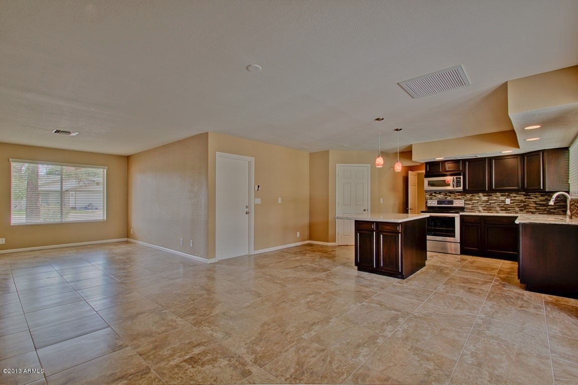 230 East Silver Creek Road Gilbert, AZ 85296 - Photo 9 of 47 Silver Creek (9)