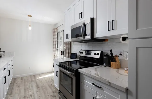 $595,000 | 12200 Montecito Road, Unit D104, Seal Beach, CA 90740