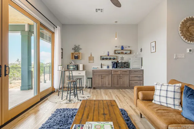 $2,200,000 | 554 Seven Falls Drive, Fredericksburg, TX 78624