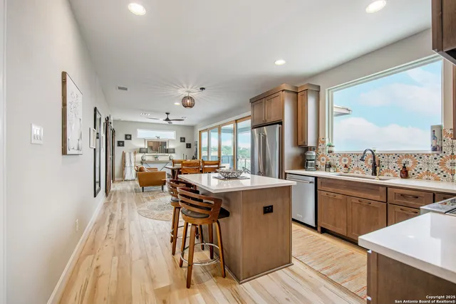 $2,200,000 | 554 Seven Falls Drive, Fredericksburg, TX 78624