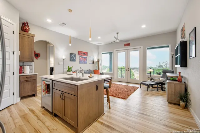 $2,200,000 | 554 Seven Falls Drive, Fredericksburg, TX 78624