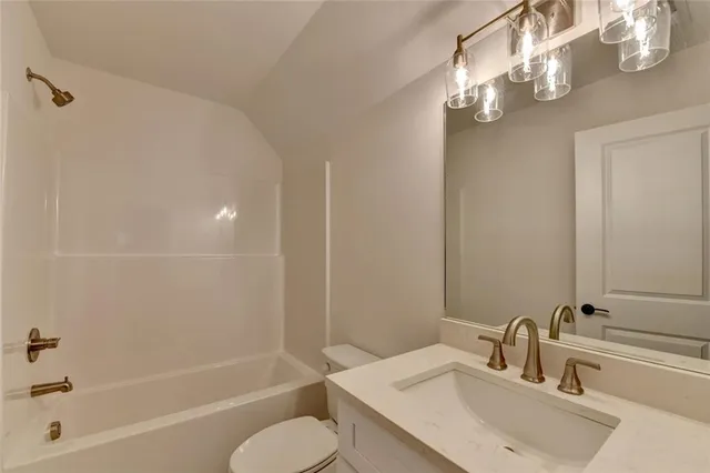 $2,800 | 1329 Davis Street, Sugar Hill, GA 30518