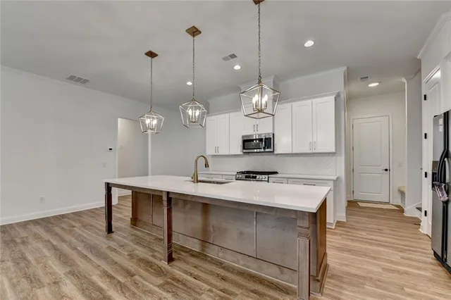 $2,800 | 1329 Davis Street, Sugar Hill, GA 30518