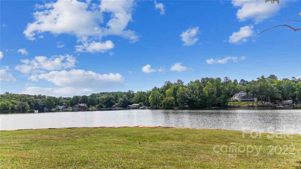 4675 River Oaks Road Lake Wylie, SC 29710 - Photo 2 of 37 Gallery Image 2