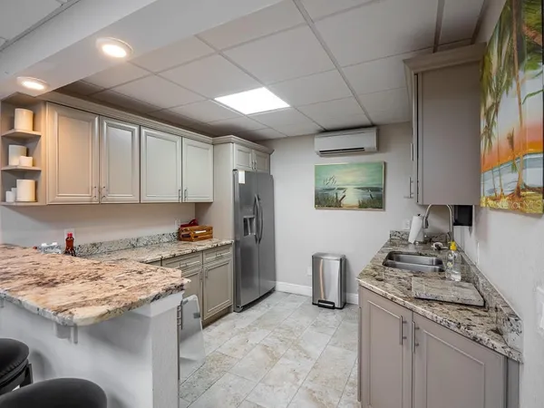 $4,000 | 1270 Gulf Boulevard, Unit 603, Clearwater, FL 33767