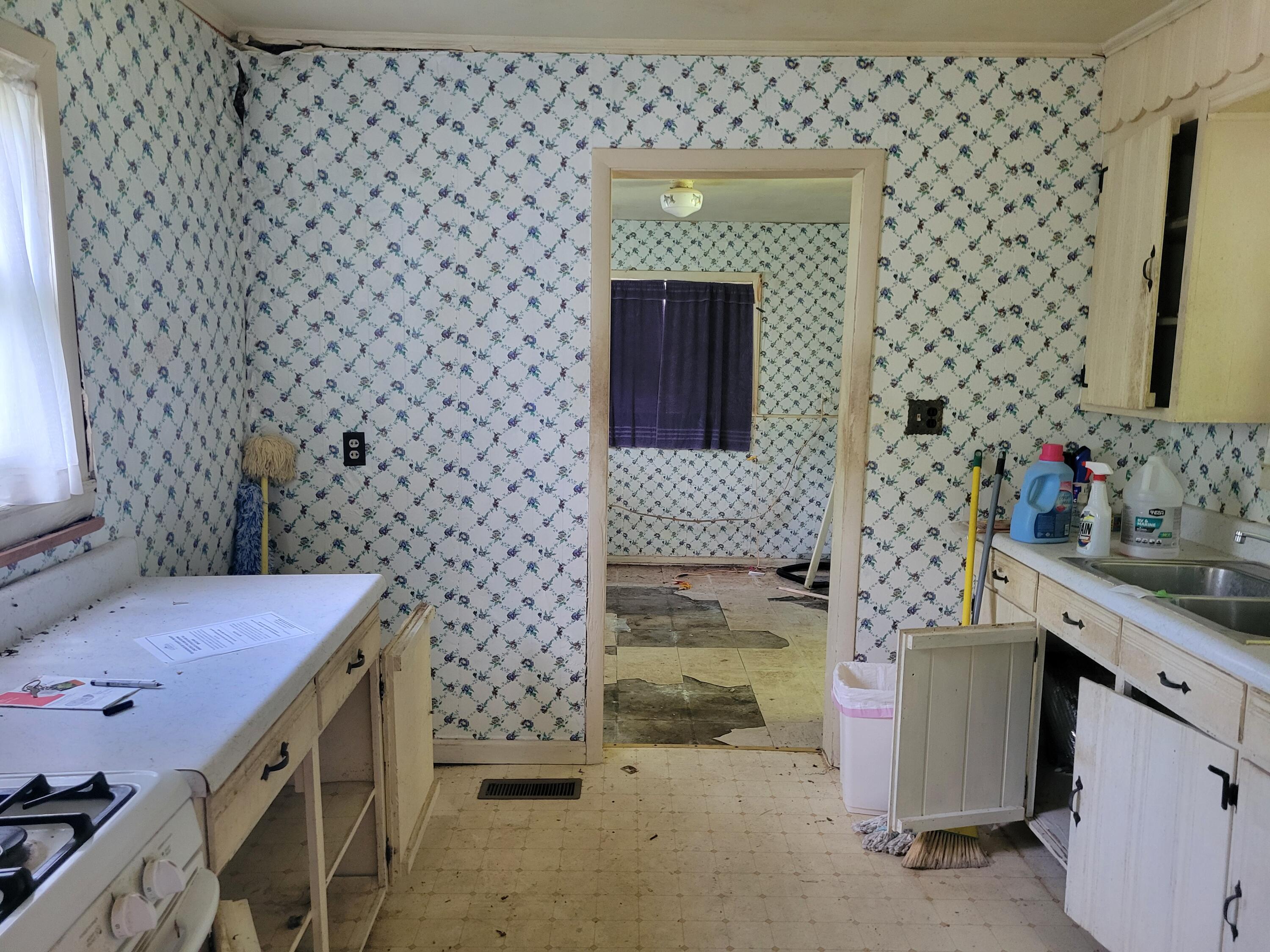 32 Opal Road Rossville, GA 30741 - Photo 2 of 7 20240731_153824