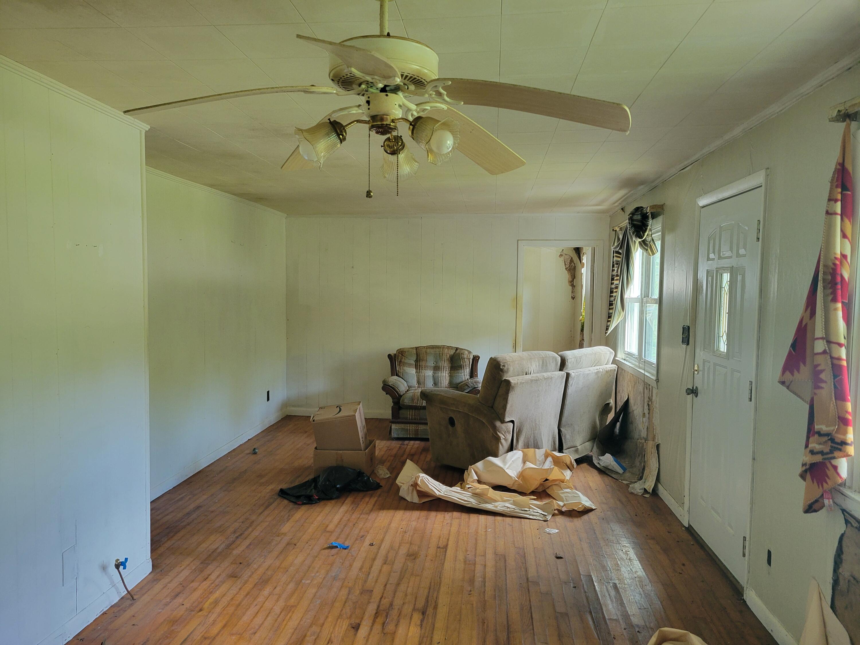 32 Opal Road Rossville, GA 30741 - Photo 3 of 7 20240731_153832