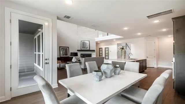 $451,464 | 438 Jackson River Loop, Kyle, TX 78640