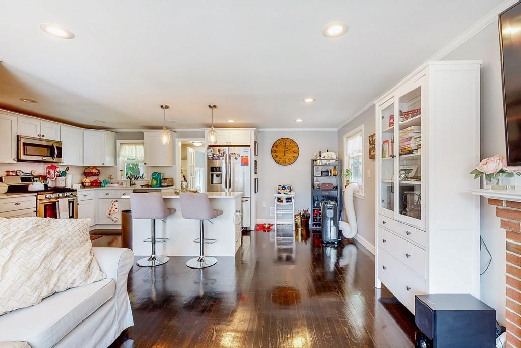 12 Wennerberg Road Middleton, MA 01949 - Photo 8 of 28 Gallery Image 8