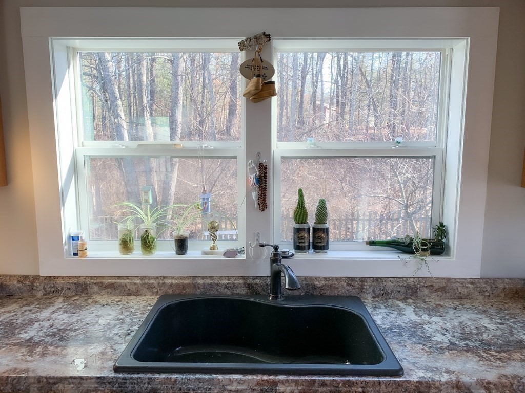 47 Brookline Street Townsend, MA 01469 - Photo 12 of 41