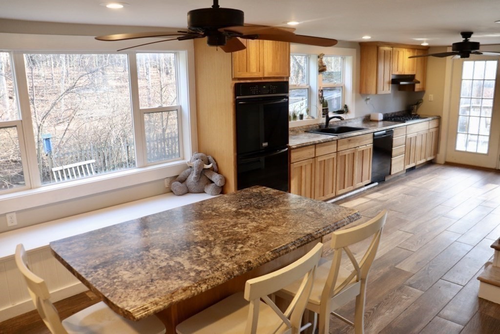 47 Brookline Street Townsend, MA 01469 - Photo 8 of 41