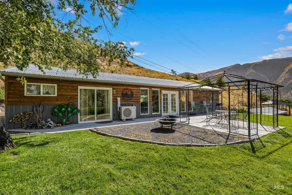 $1,600,000 | 192 East Shingle Creek Road, Riggins, ID 83549