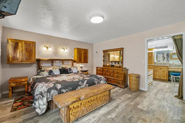 $1,600,000 | 192 East Shingle Creek Road, Riggins, ID 83549