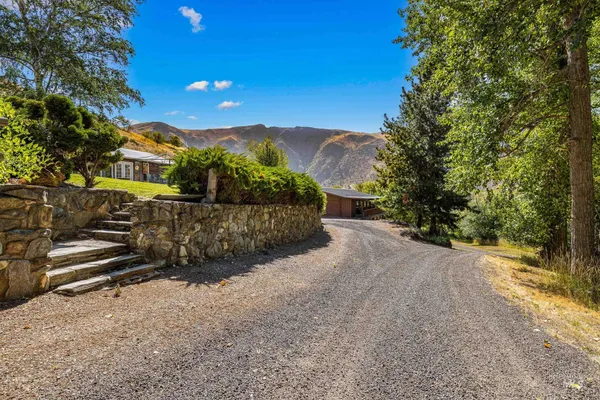 $1,600,000 | 192 East Shingle Creek Road, Riggins, ID 83549