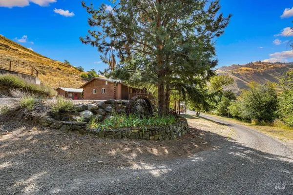 $1,600,000 | 192 East Shingle Creek Road, Riggins, ID 83549