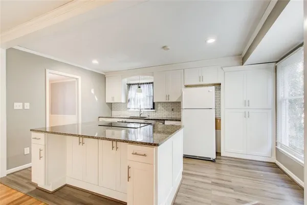 $2,500 | 859 Candy Lane Southwest, Marietta, GA 30068