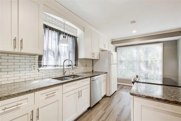 $2,500 | 859 Candy Lane Southwest, Marietta, GA 30068