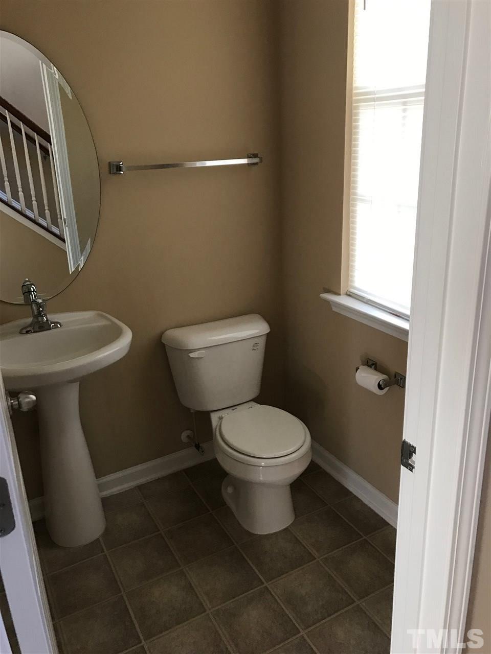 904 Reedy Way Durham, NC 27703 - Photo 5 of 22 Gallery Image 5
