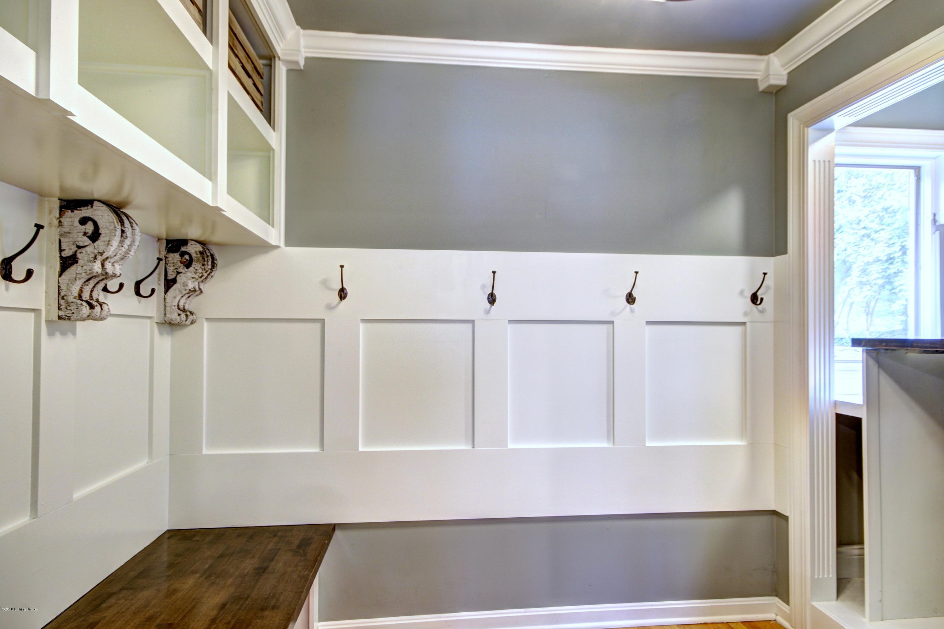 5505 Apache Road Louisville, KY 40207 - Photo 28 of 62 Mudroom/laundry room