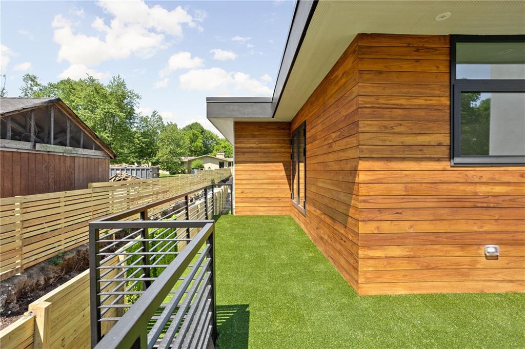 7912 Spring Mill Road Indianapolis, IN 46260 - Photo 36 of 60