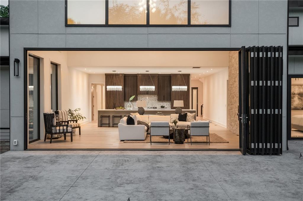 7912 Spring Mill Road Indianapolis, IN 46260 - Photo 6 of 60