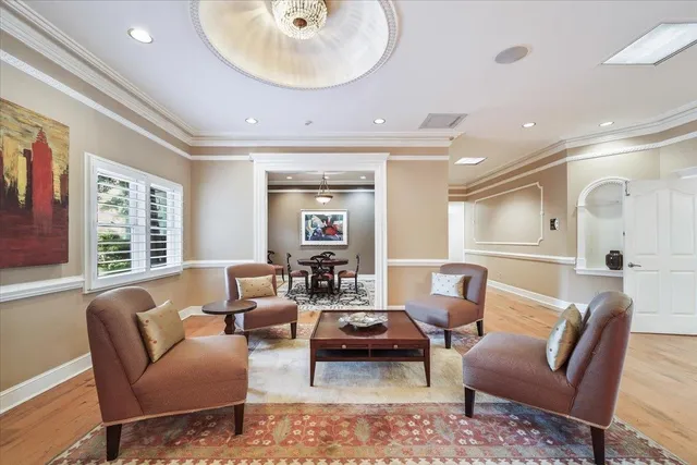 $1,800 | 5400 Park Avenue, Unit 303, Memphis, TN 38119