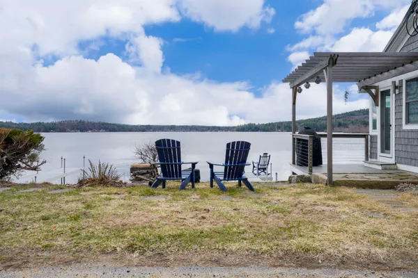 $1,134,900 | 174-175 Lakeshore Drive, Franklin, NH 03235