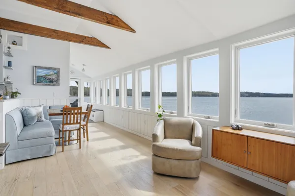 $1,134,900 | 174-175 Lakeshore Drive, Franklin, NH 03235