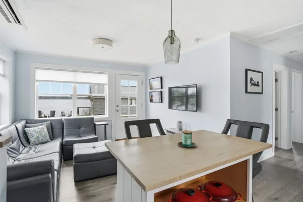 $1,134,900 | 174-175 Lakeshore Drive, Franklin, NH 03235