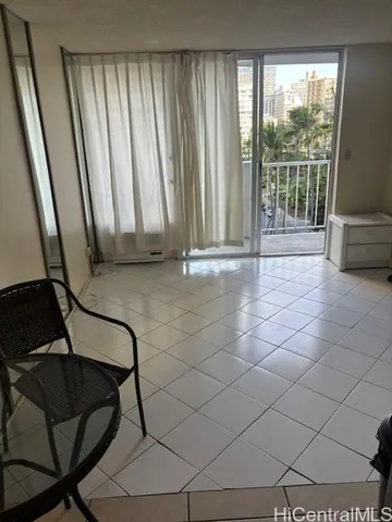 $1,450 | 441 Lewers Street, Unit 905, Honolulu, HI 96815