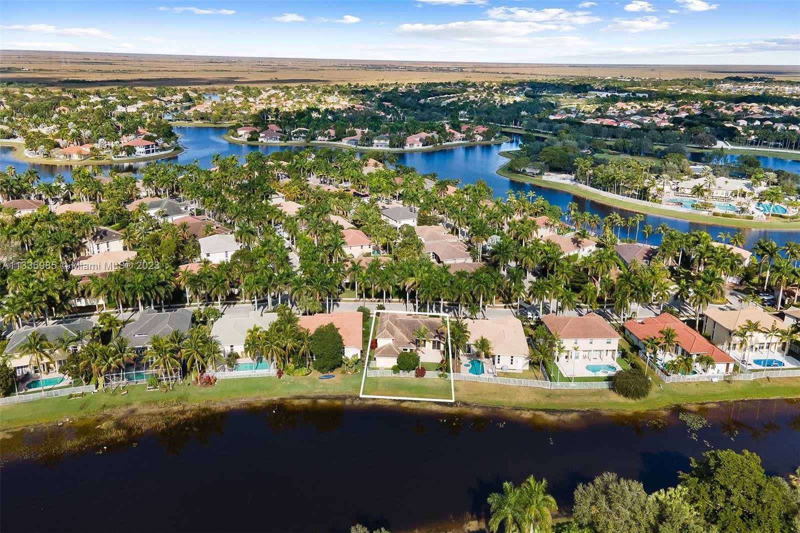 948 Windward Way Weston, FL 33327 - Photo 5 of 46 a view of a city