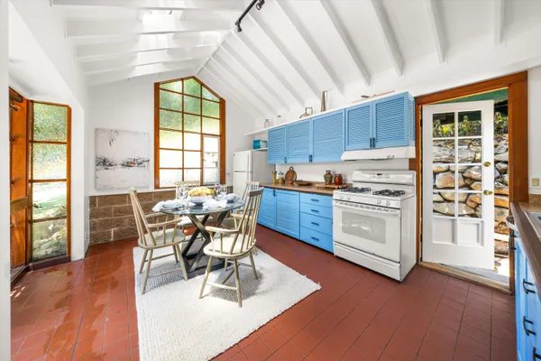 $2,395,000 | 513 East Pedregosa Street, Santa Barbara, CA 93103