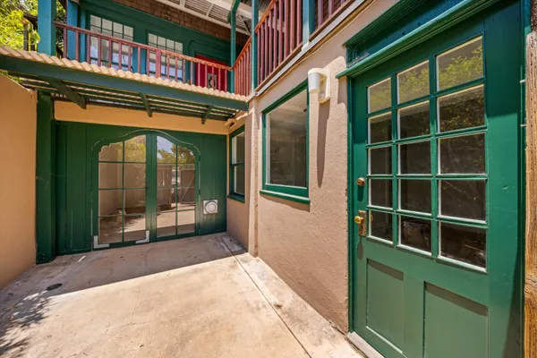 $2,395,000 | 513 East Pedregosa Street, Santa Barbara, CA 93103